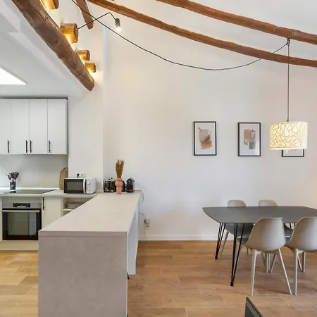 Vintage & Modern Old Town Apartamento